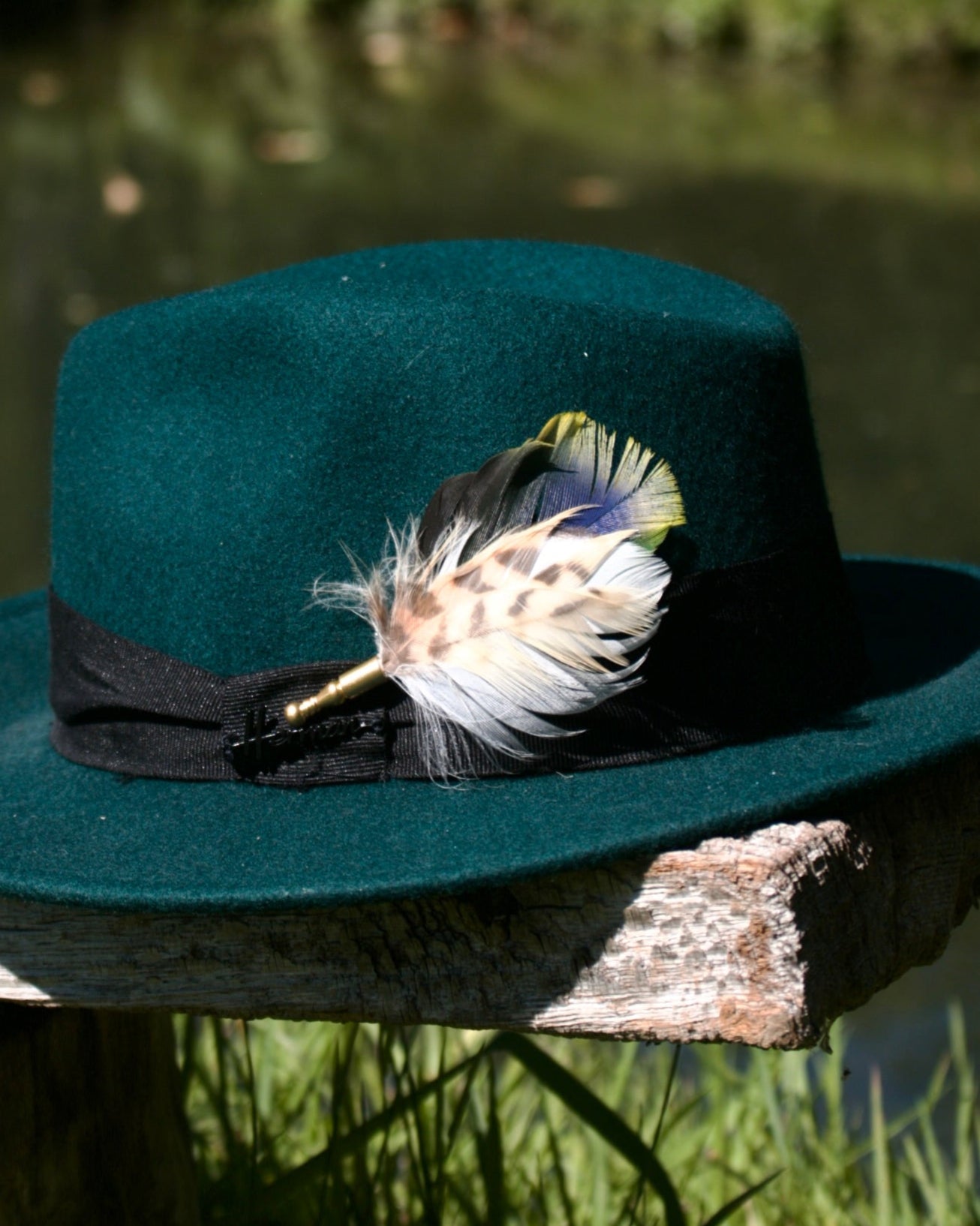 Broche modèle n°24