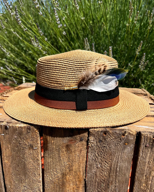 Chapeau paille et sa broche
